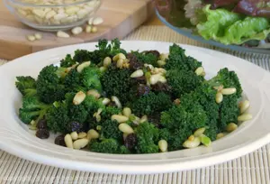 HH-Broccoli-w-PineNuts-51